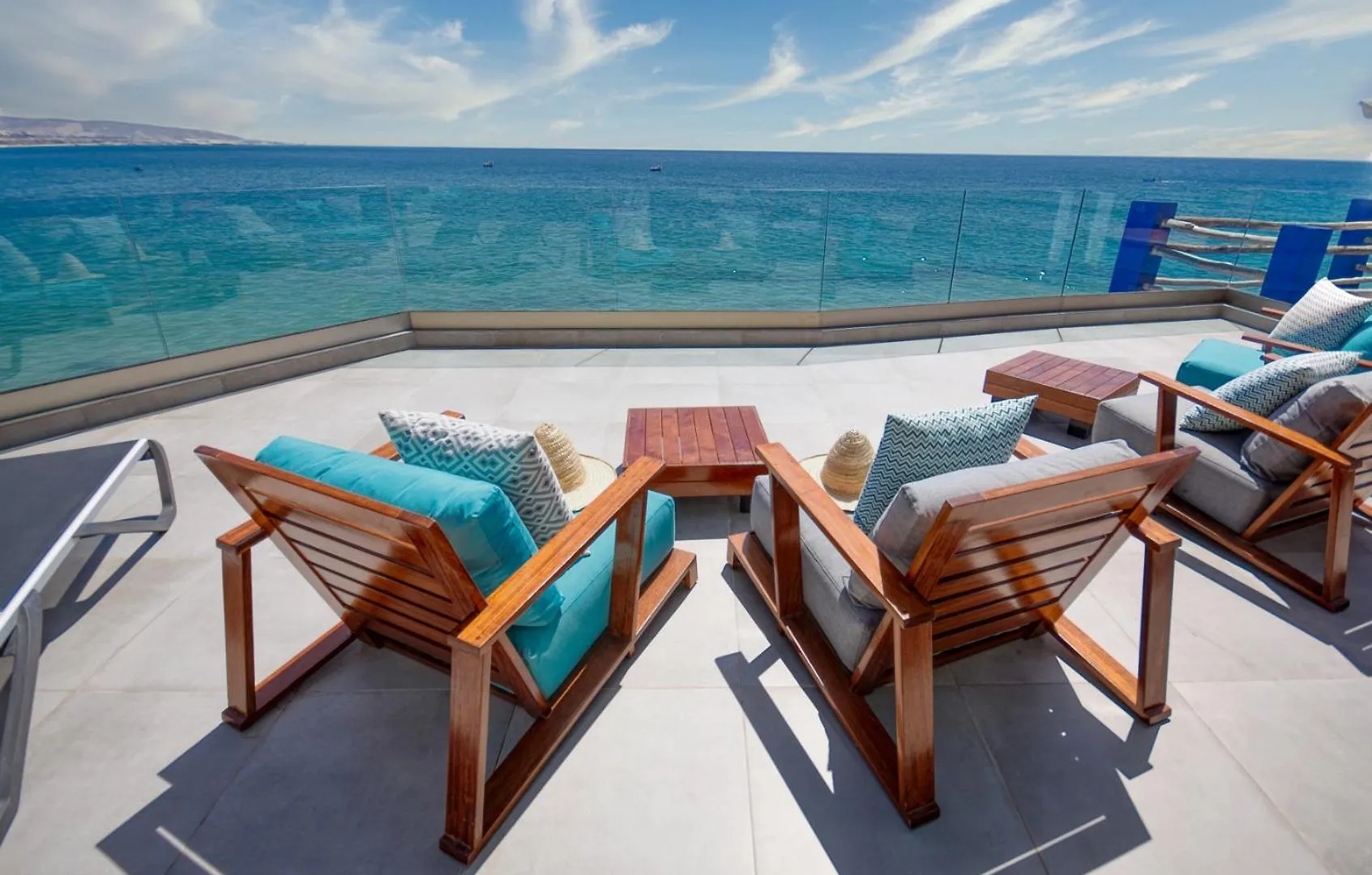 Illy - Ocean By Coralia - 4 Px location